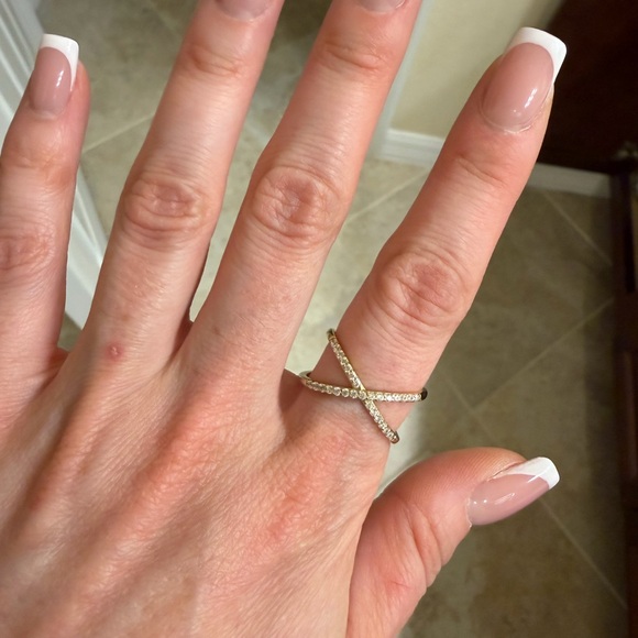 Ring - Picture 2 of 2